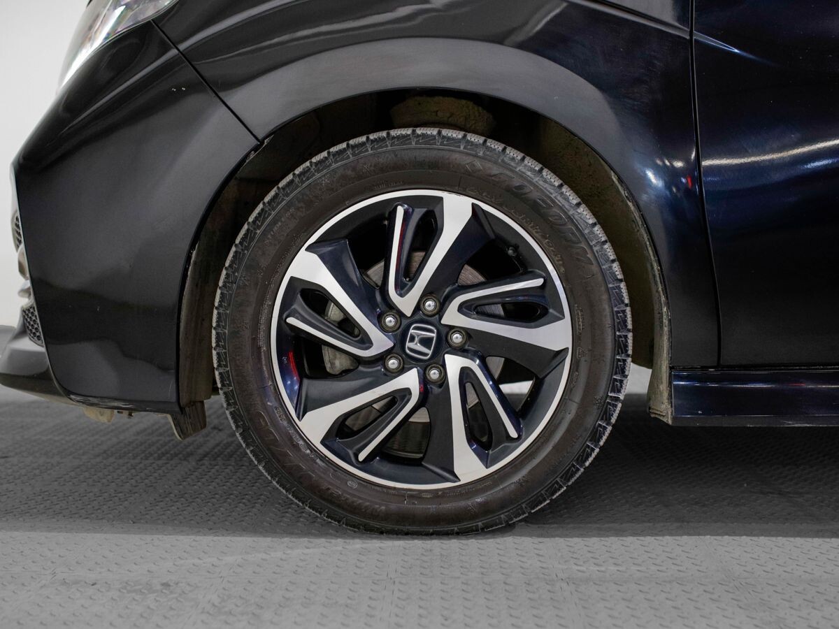 Honda Stepwgn 2016 - фото автомобиля
