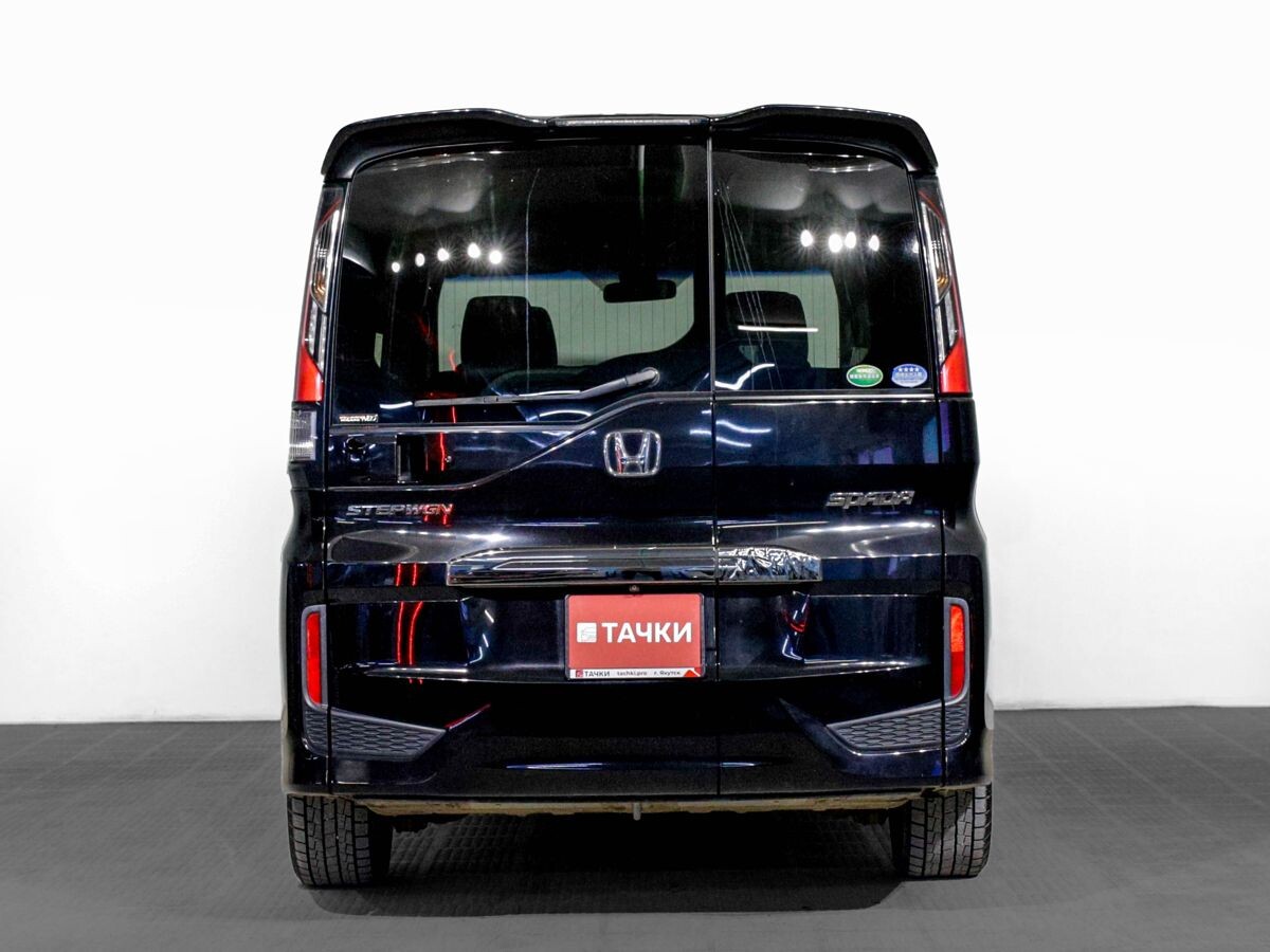 Honda Stepwgn 2016 - фото автомобиля