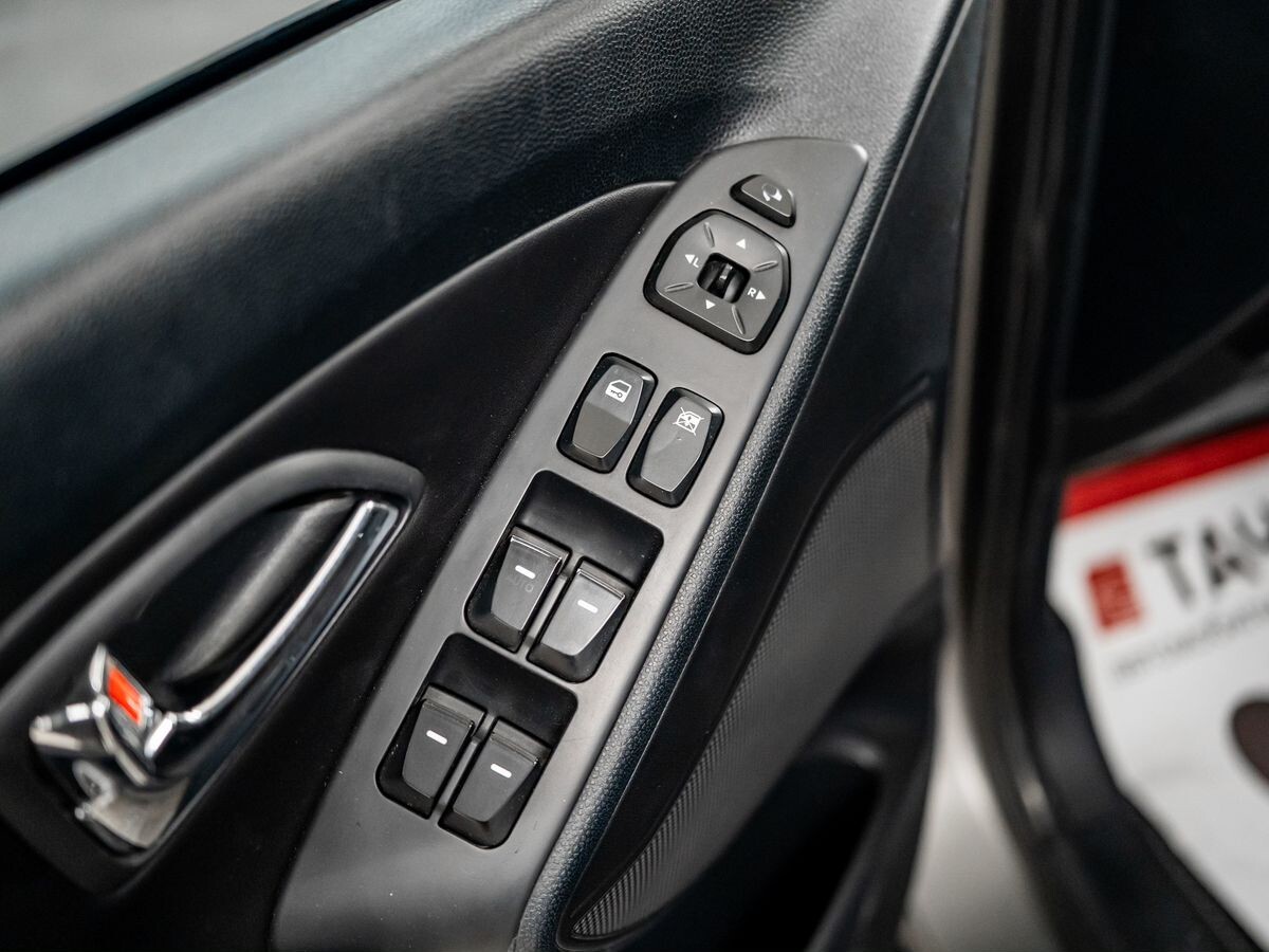 Hyundai ix35 2012 - фото автомобиля