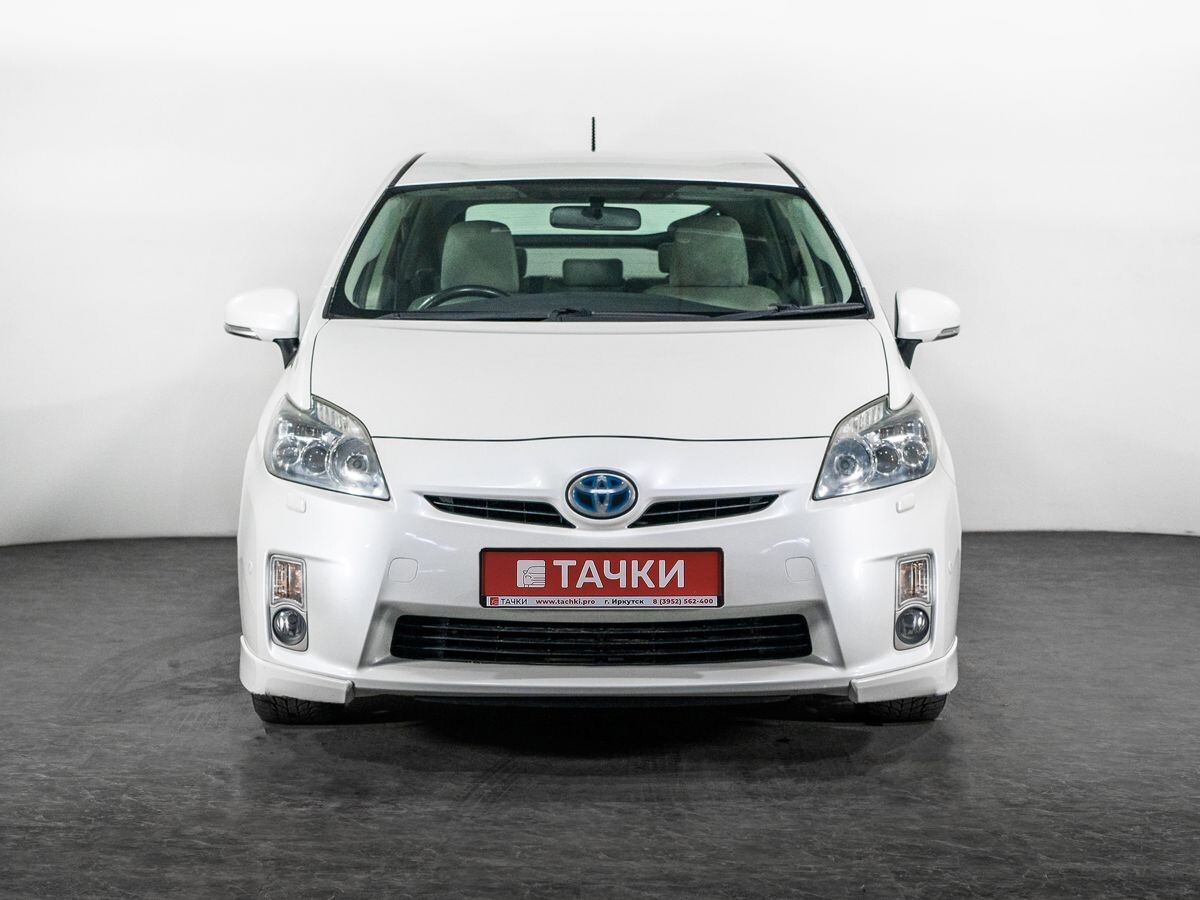 Toyota Prius 2010 - фото автомобиля
