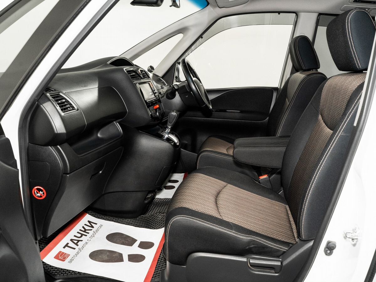 Nissan Serena 2015 - фото автомобиля