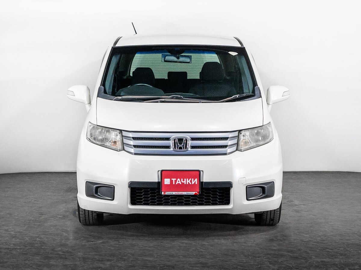 Honda Freed Spike 2012 - фото автомобиля