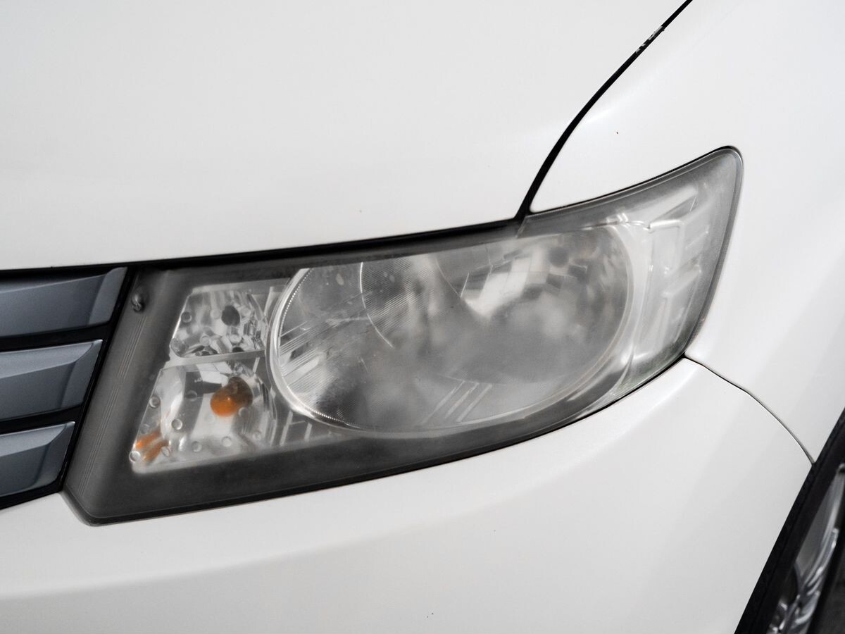 Honda Freed Spike 2012 - фото автомобиля