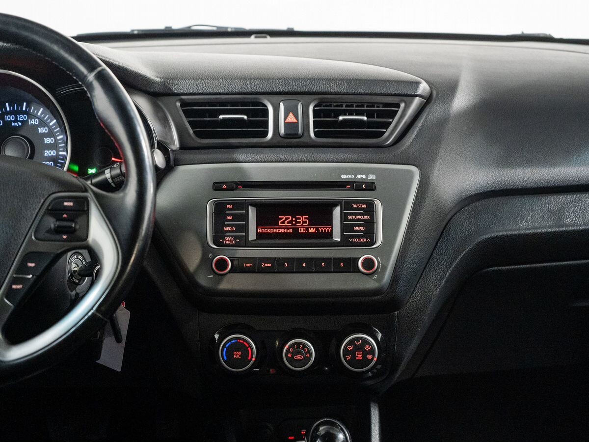 Kia Rio 2017 - фото автомобиля