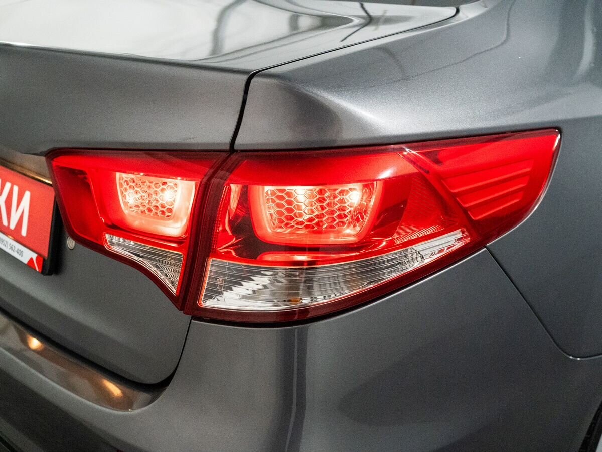 Kia Rio 2017 - фото автомобиля