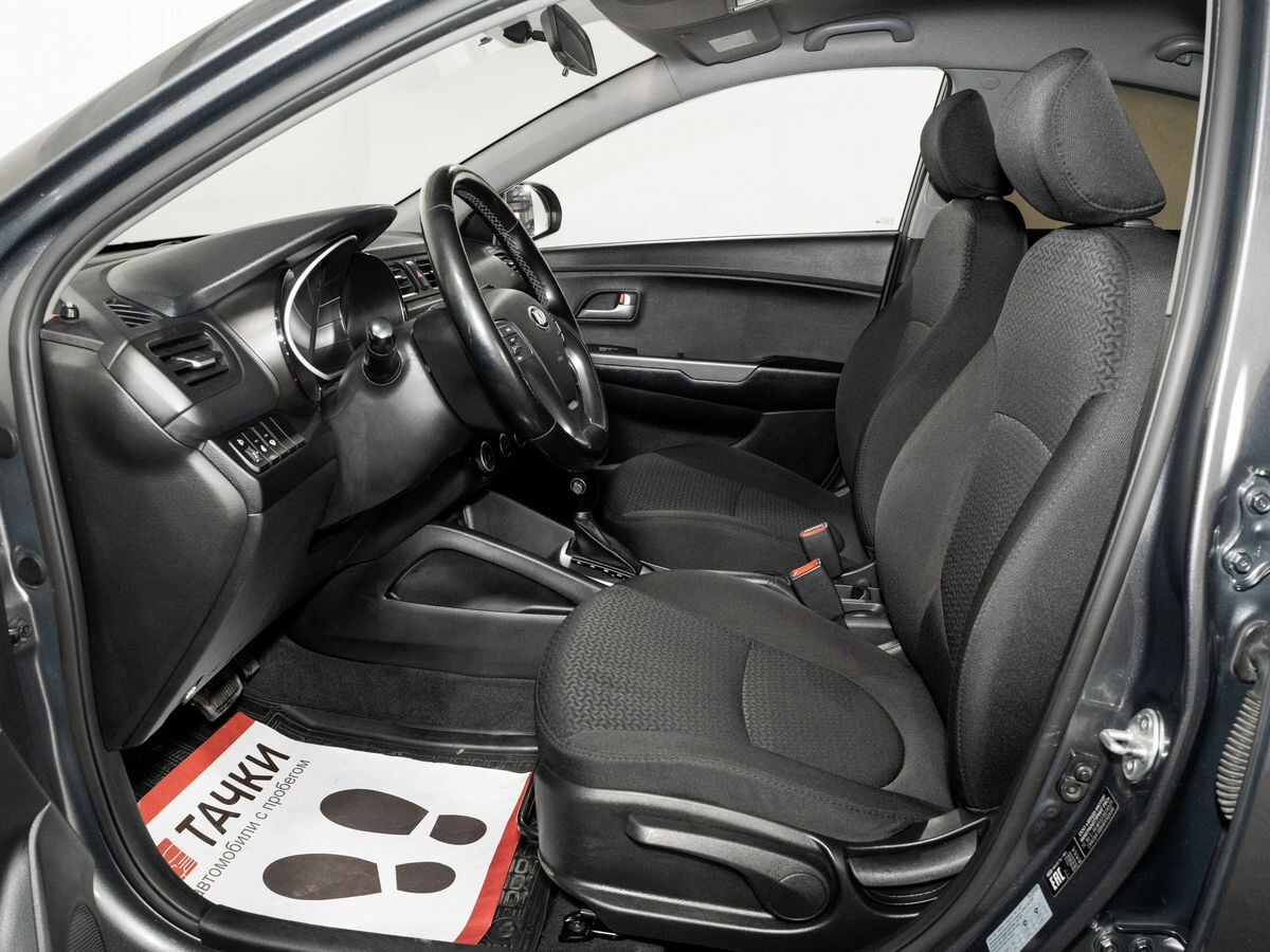 Kia Rio 2017 - фото автомобиля