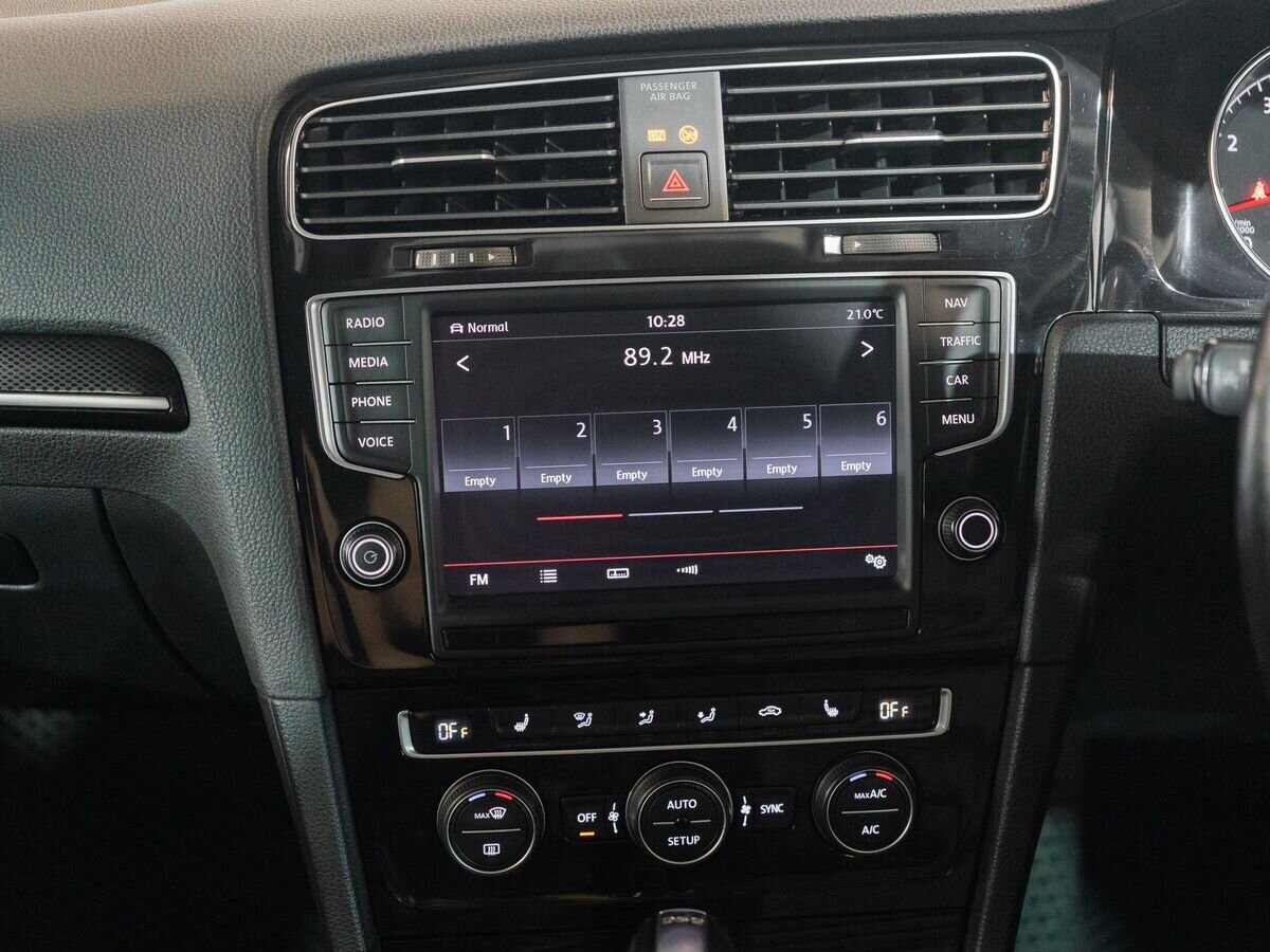 Volkswagen Golf 2014 - фото автомобиля