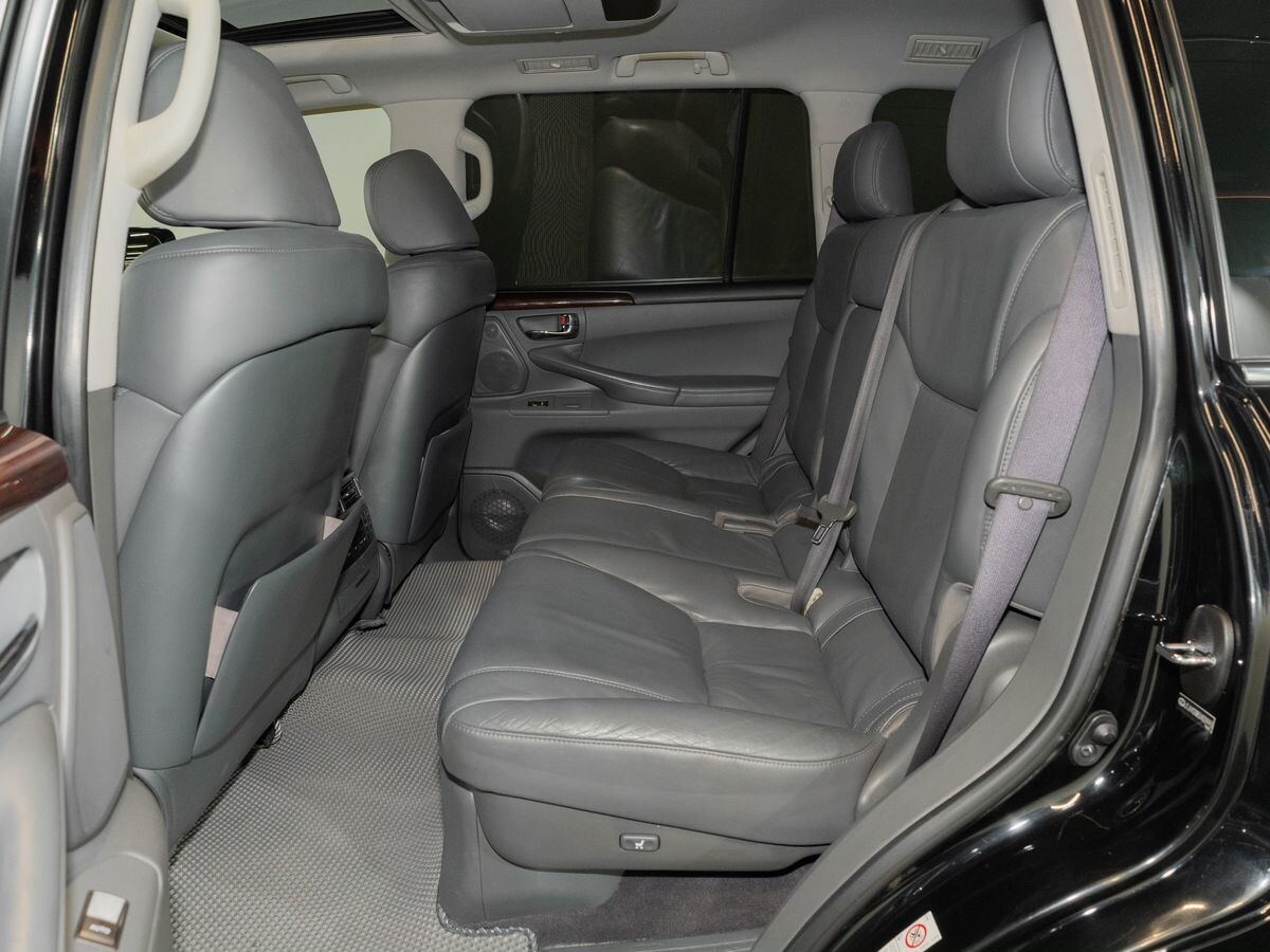Lexus LX570 2008 - фото автомобиля