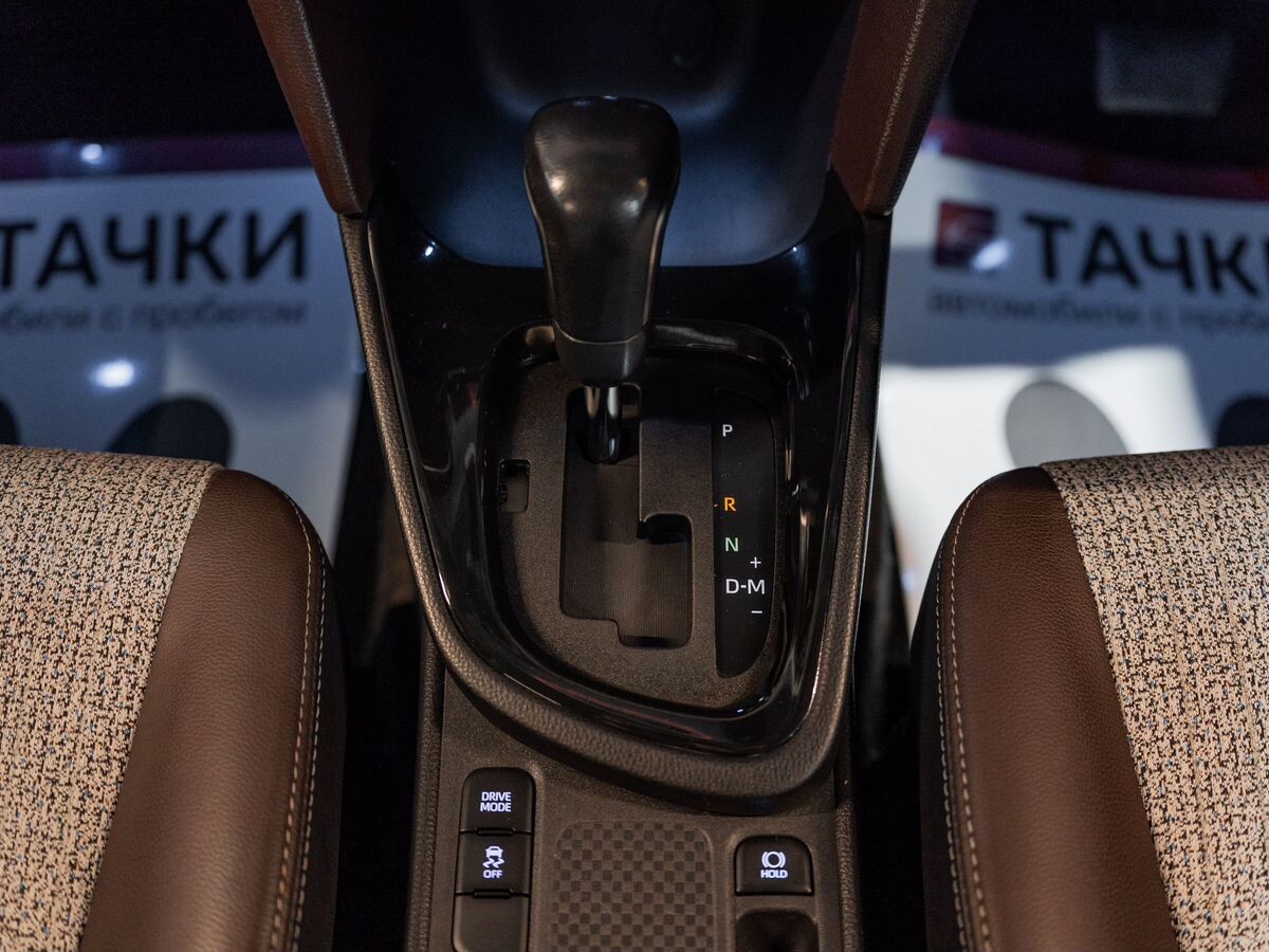 Toyota Yaris Cross 2021 - фото автомобиля
