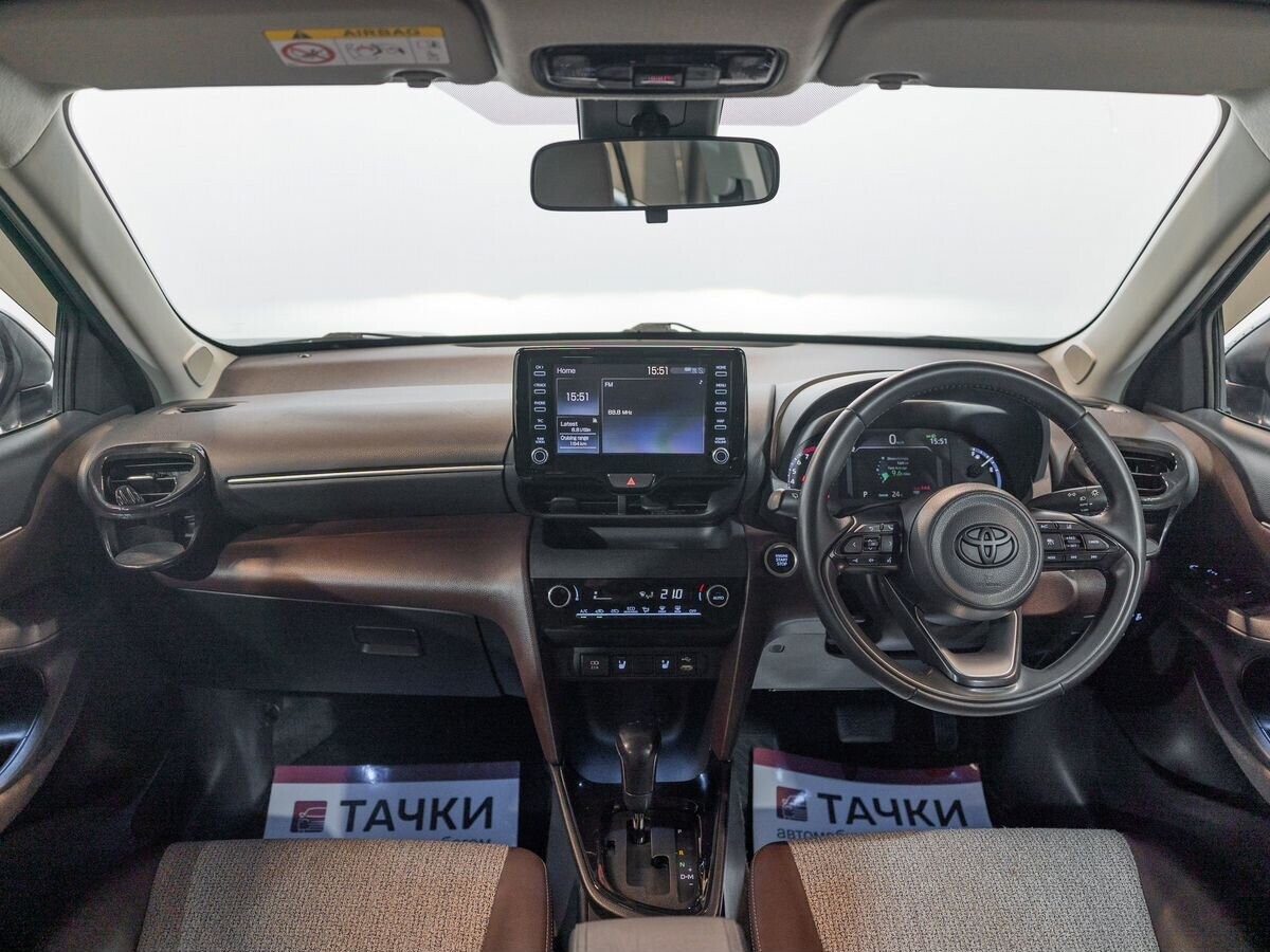 Toyota Yaris Cross 2021 - фото автомобиля