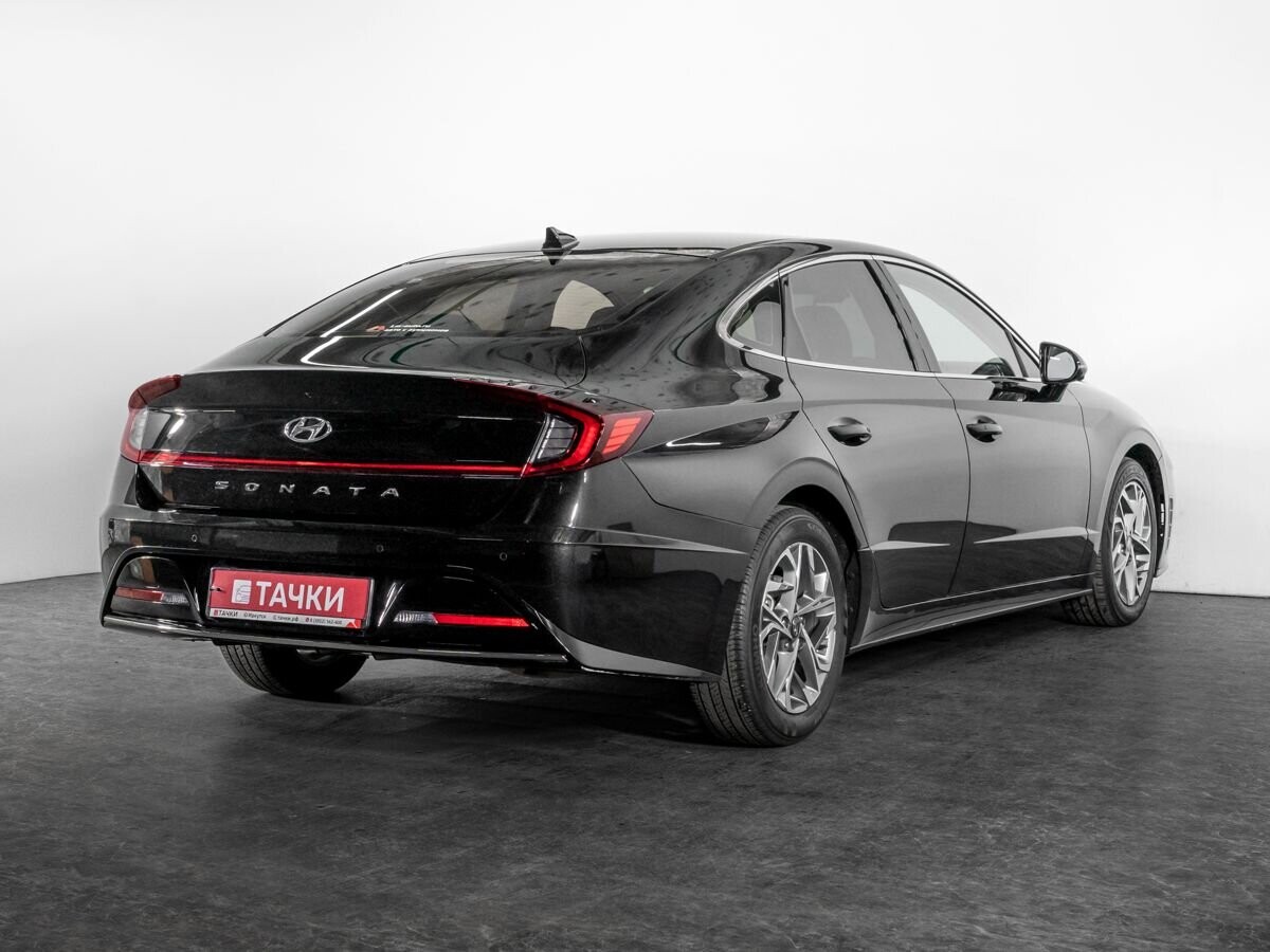 Hyundai Sonata 2022 - фото автомобиля