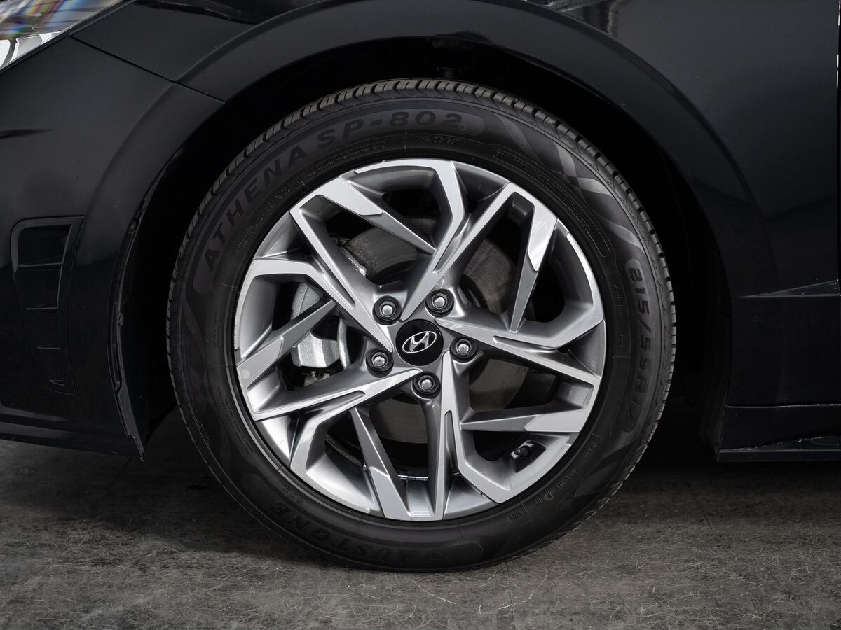 Hyundai Sonata 2022 - фото автомобиля