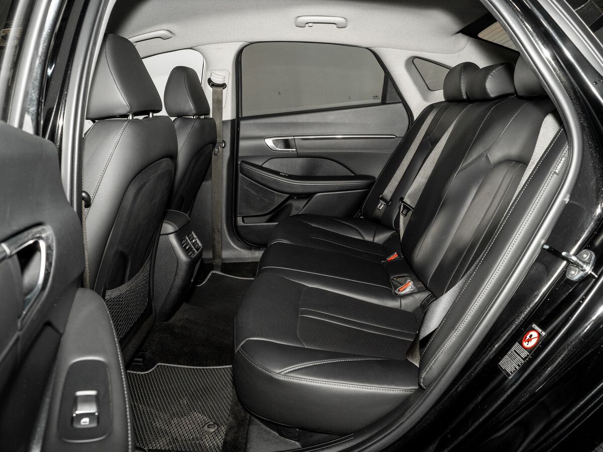 Hyundai Sonata 2022 - фото автомобиля