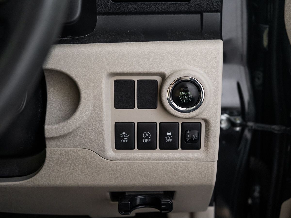 Toyota Passo 2017 - фото автомобиля