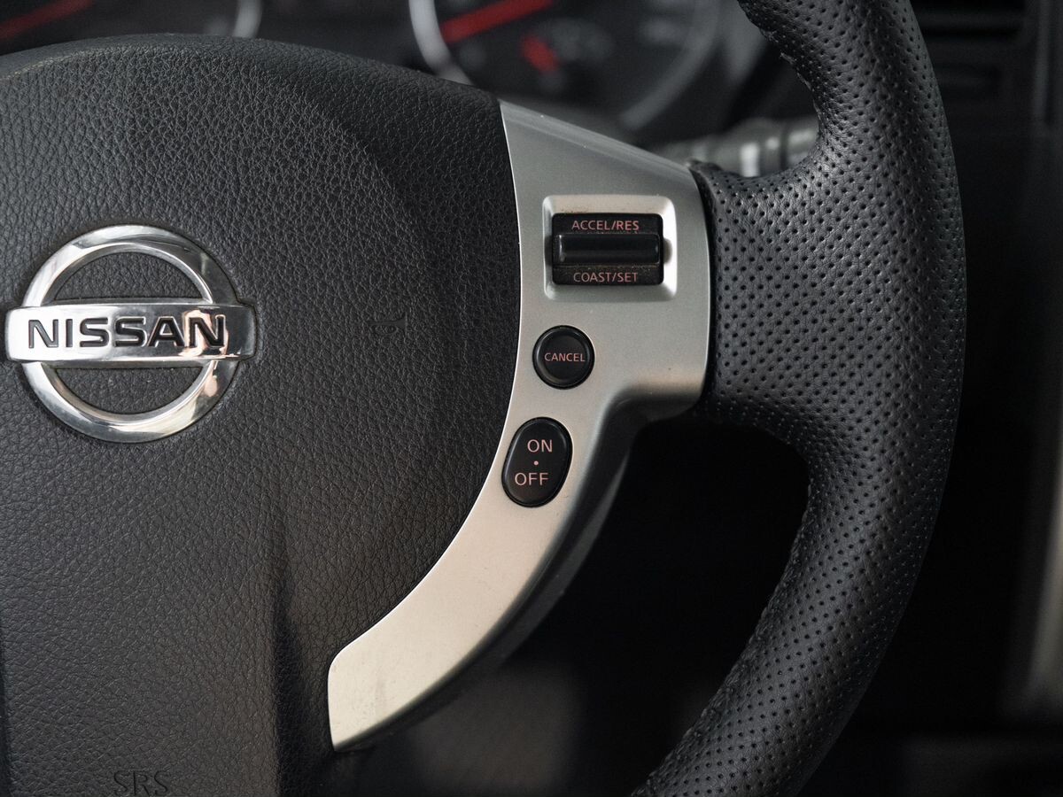 Nissan X-Trail 2011 - фото автомобиля