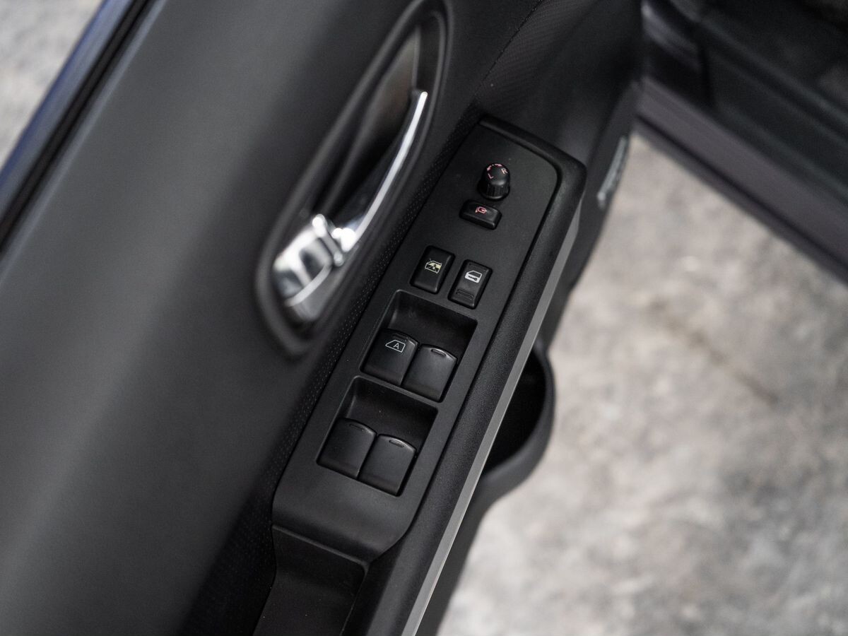 Nissan X-Trail 2011 - фото автомобиля