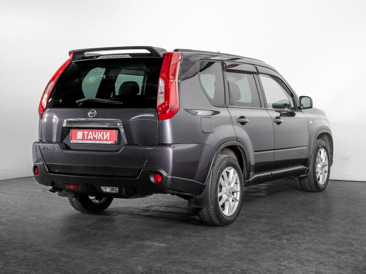 Nissan X-Trail 2011 - фото автомобиля