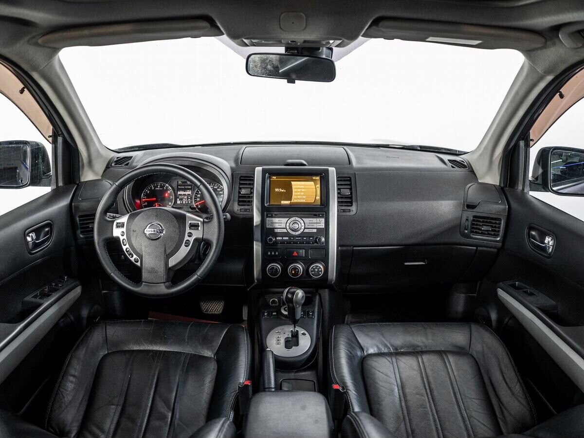 Nissan X-Trail 2011 - фото автомобиля