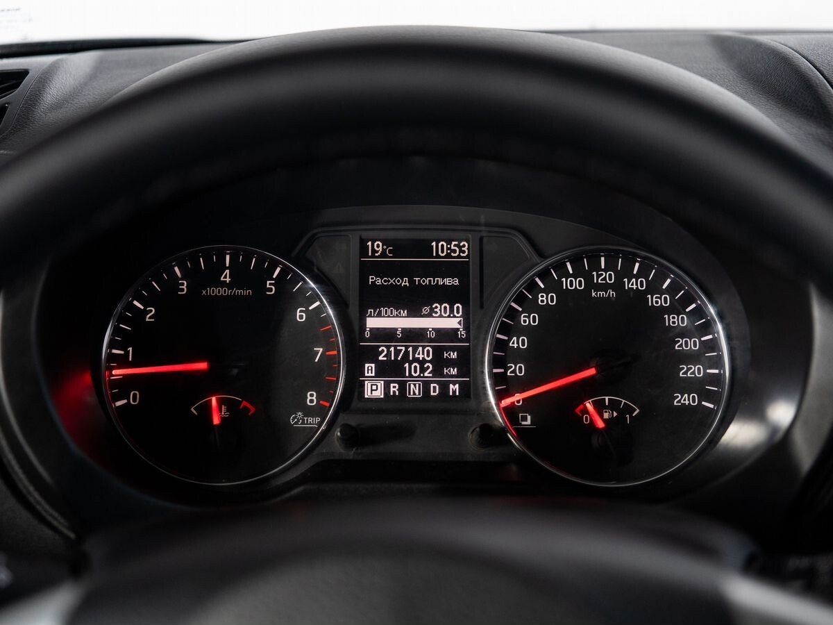 Nissan X-Trail 2011 - фото автомобиля