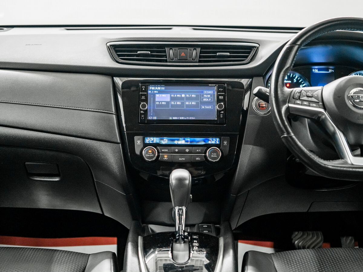 Nissan X-Trail 2018 - фото автомобиля