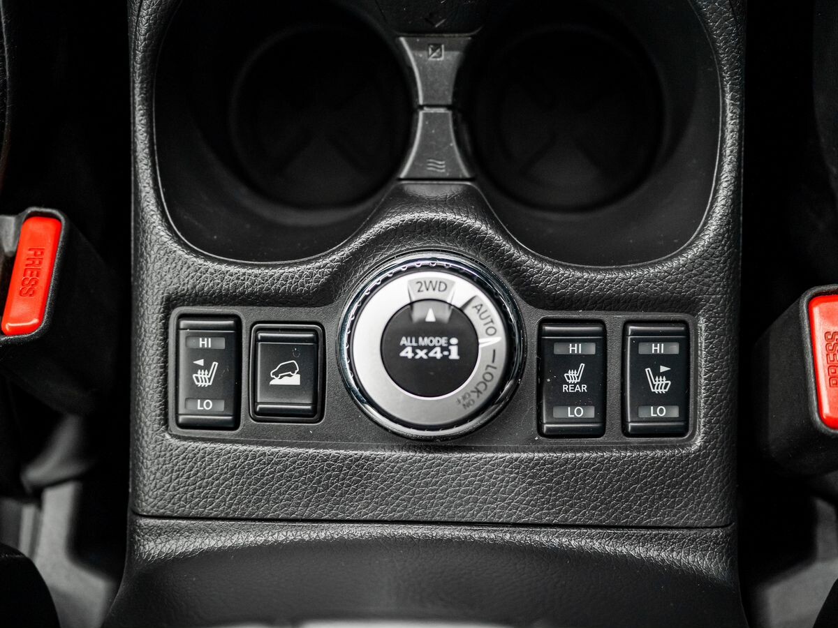 Nissan X-Trail 2018 - фото автомобиля