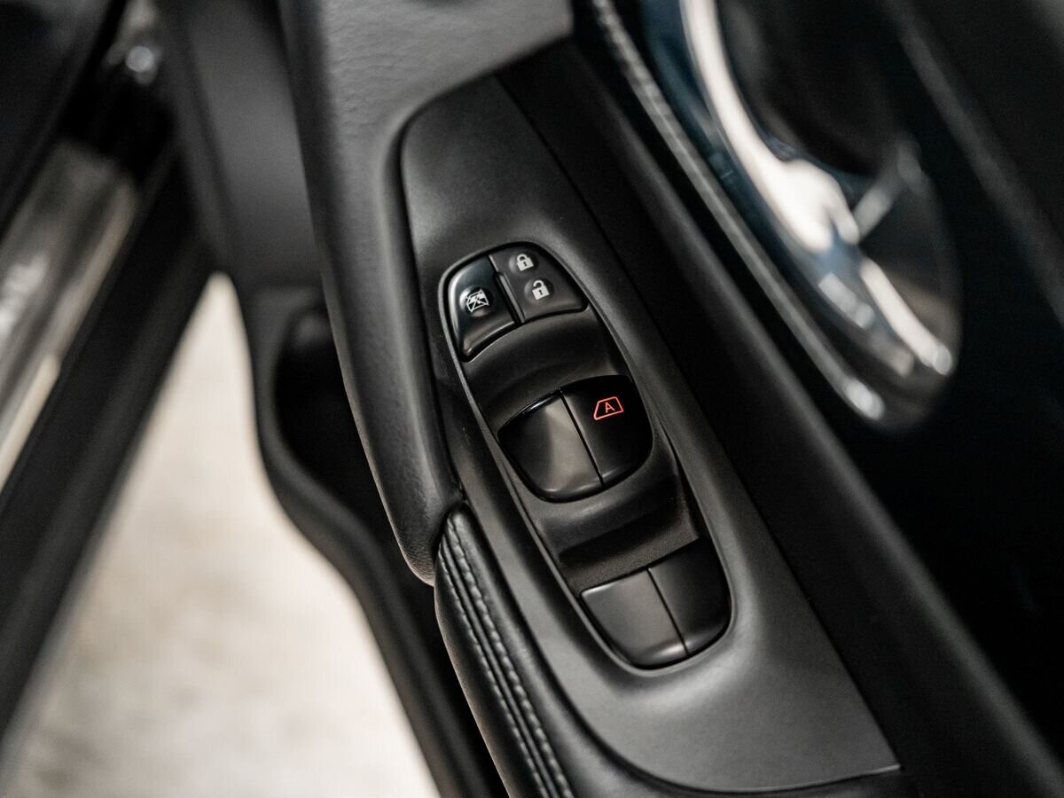 Nissan X-Trail 2018 - фото автомобиля