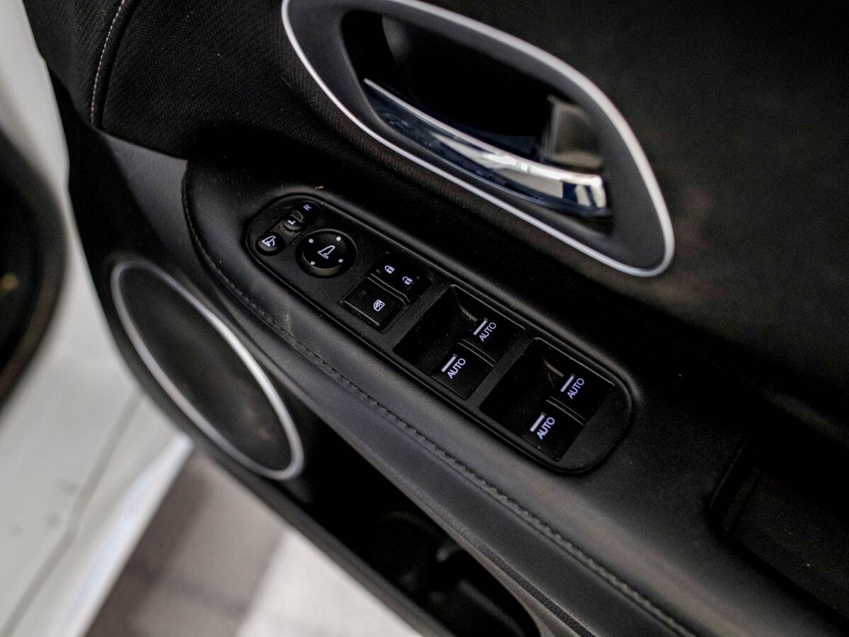 Honda Vezel 2019 - фото автомобиля