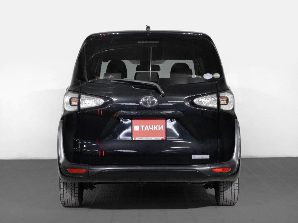 Toyota Sienta 2018 - фото автомобиля