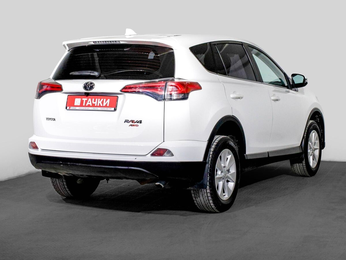 Toyota RAV4 2017 - фото автомобиля