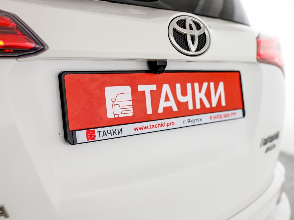 Toyota RAV4 2017 - фото автомобиля