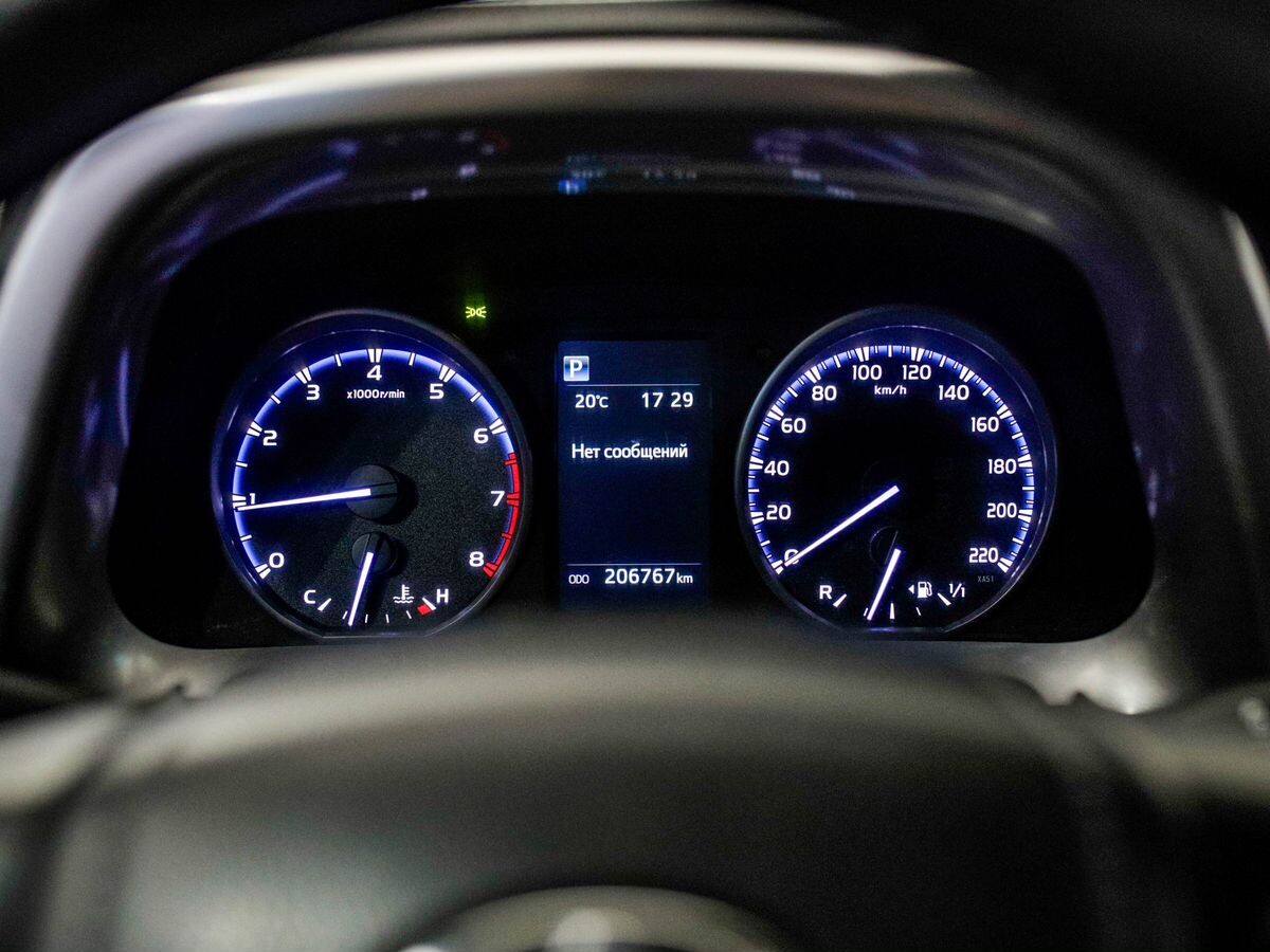 Toyota RAV4 2017 - фото автомобиля