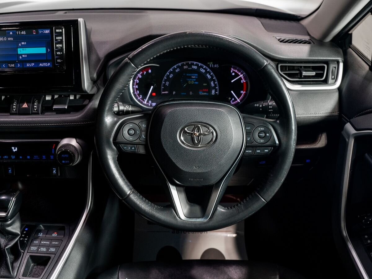 Toyota RAV4 2019 - фото автомобиля