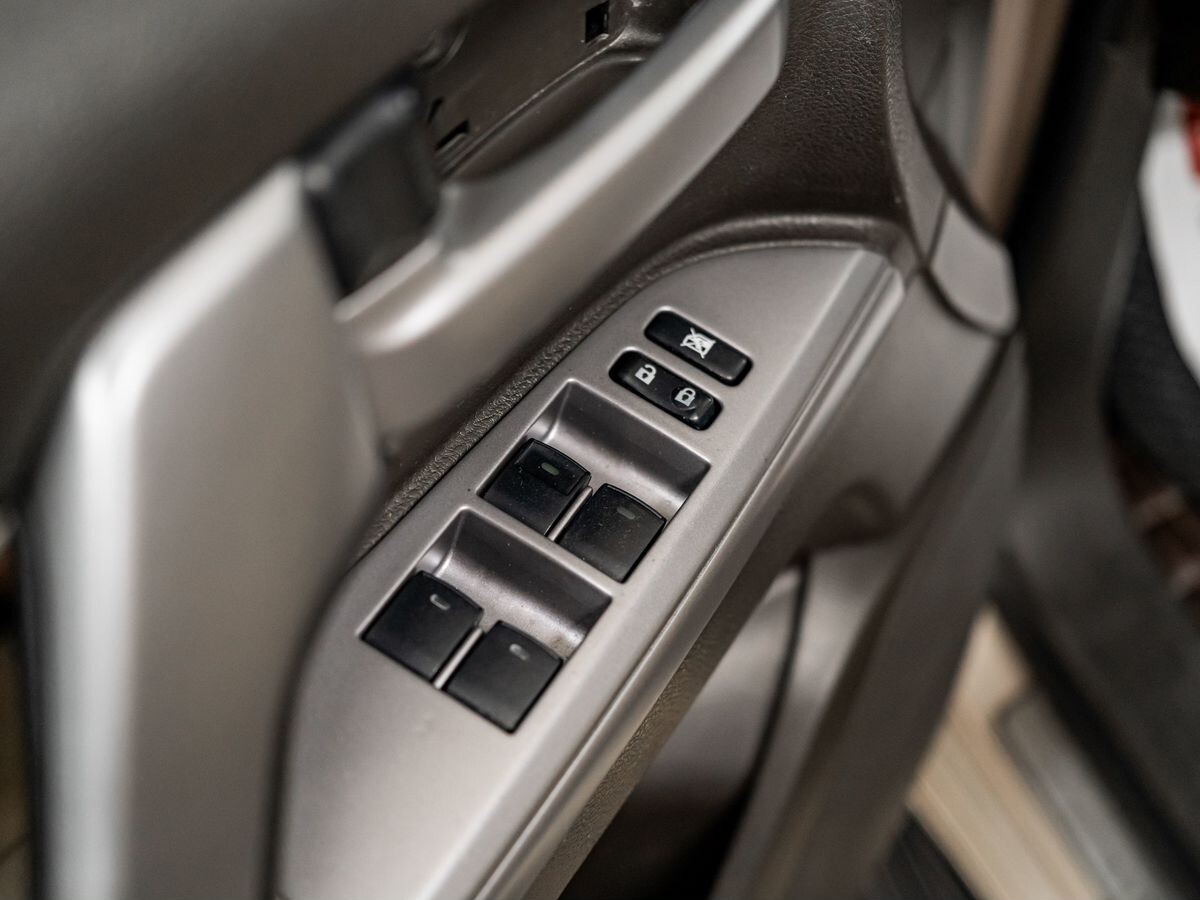 Toyota Land Cruiser 2007 - фото автомобиля