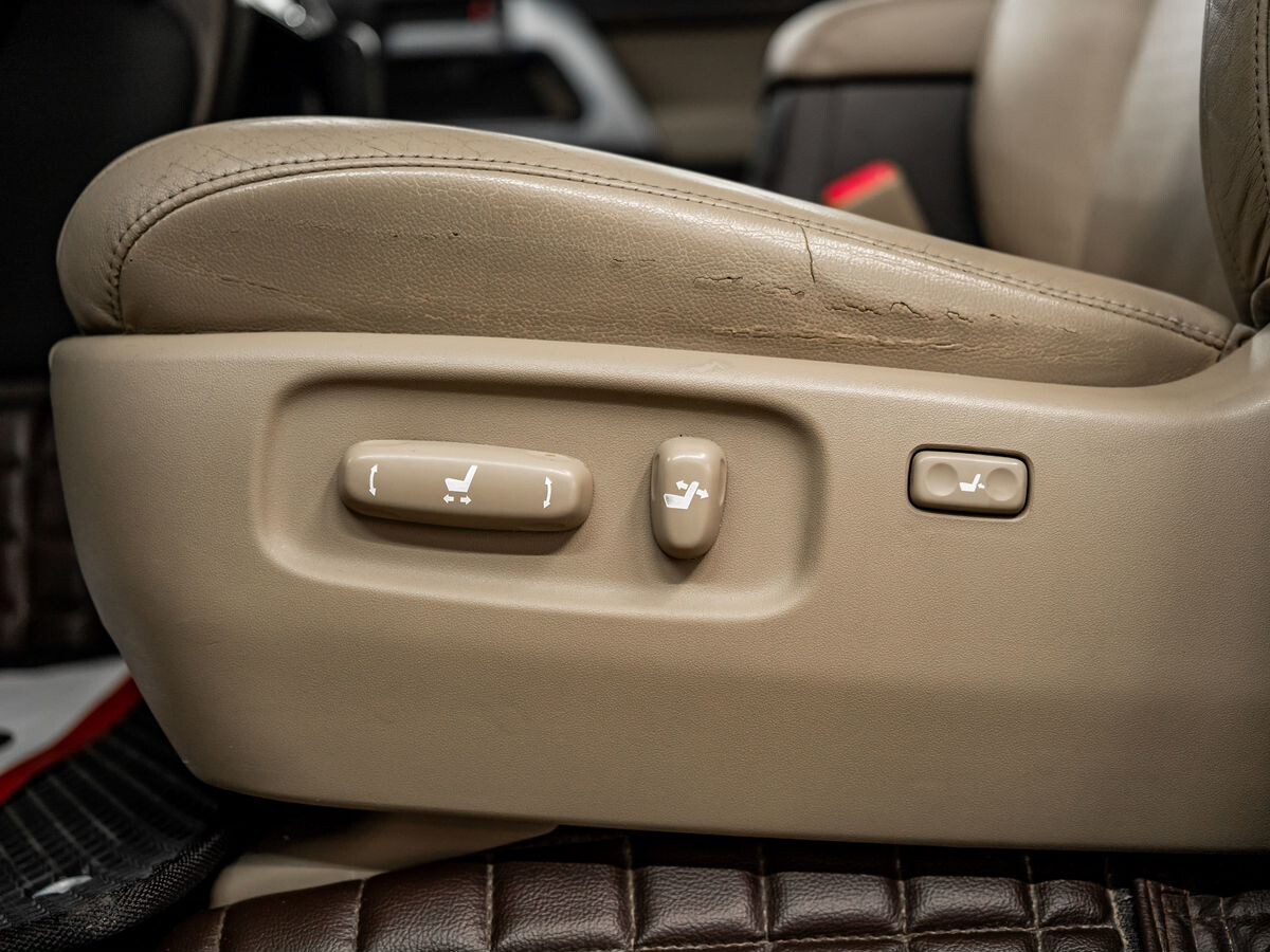 Toyota Land Cruiser 2007 - фото автомобиля