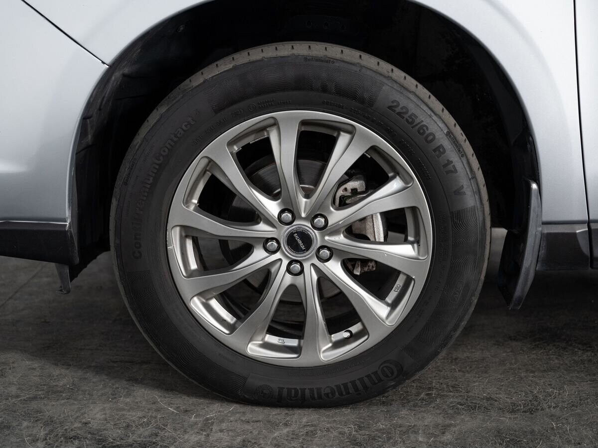 Subaru Forester 2018 - фото автомобиля