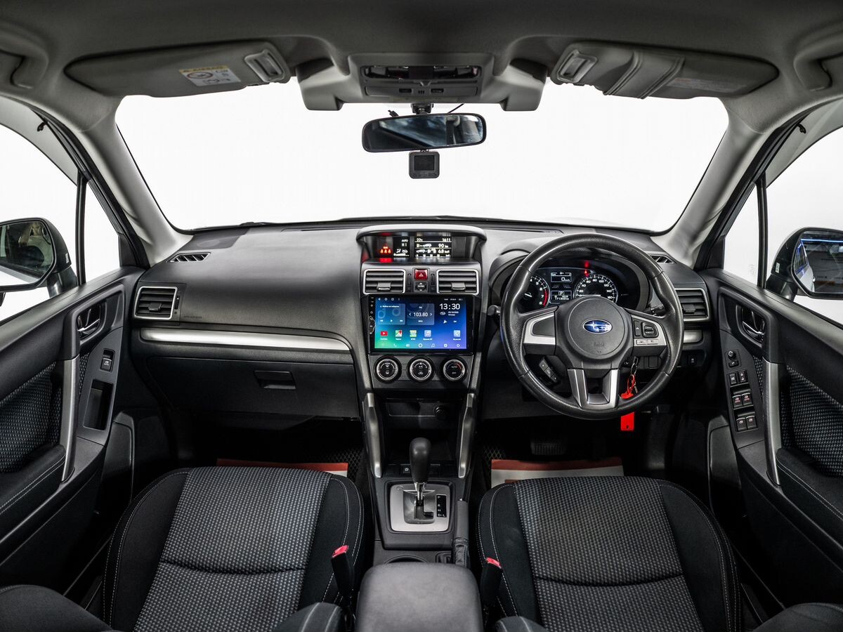 Subaru Forester 2018 - фото автомобиля