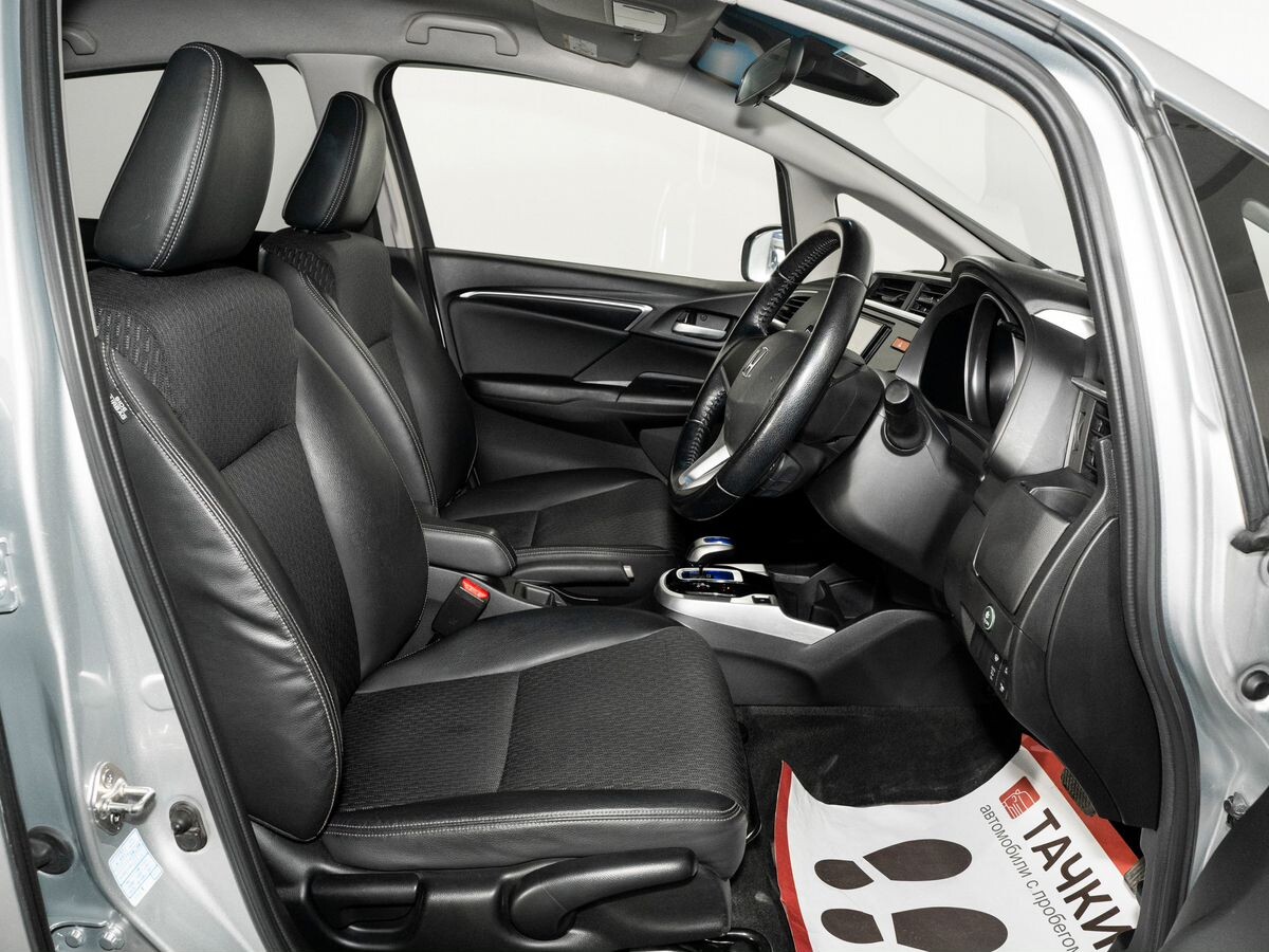 Honda Fit 2017 - фото автомобиля