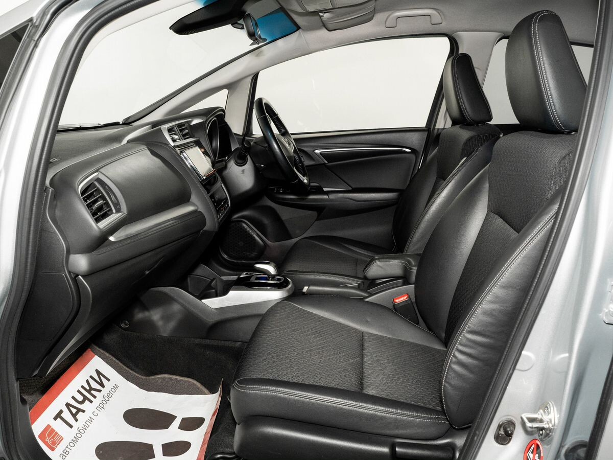 Honda Fit 2017 - фото автомобиля