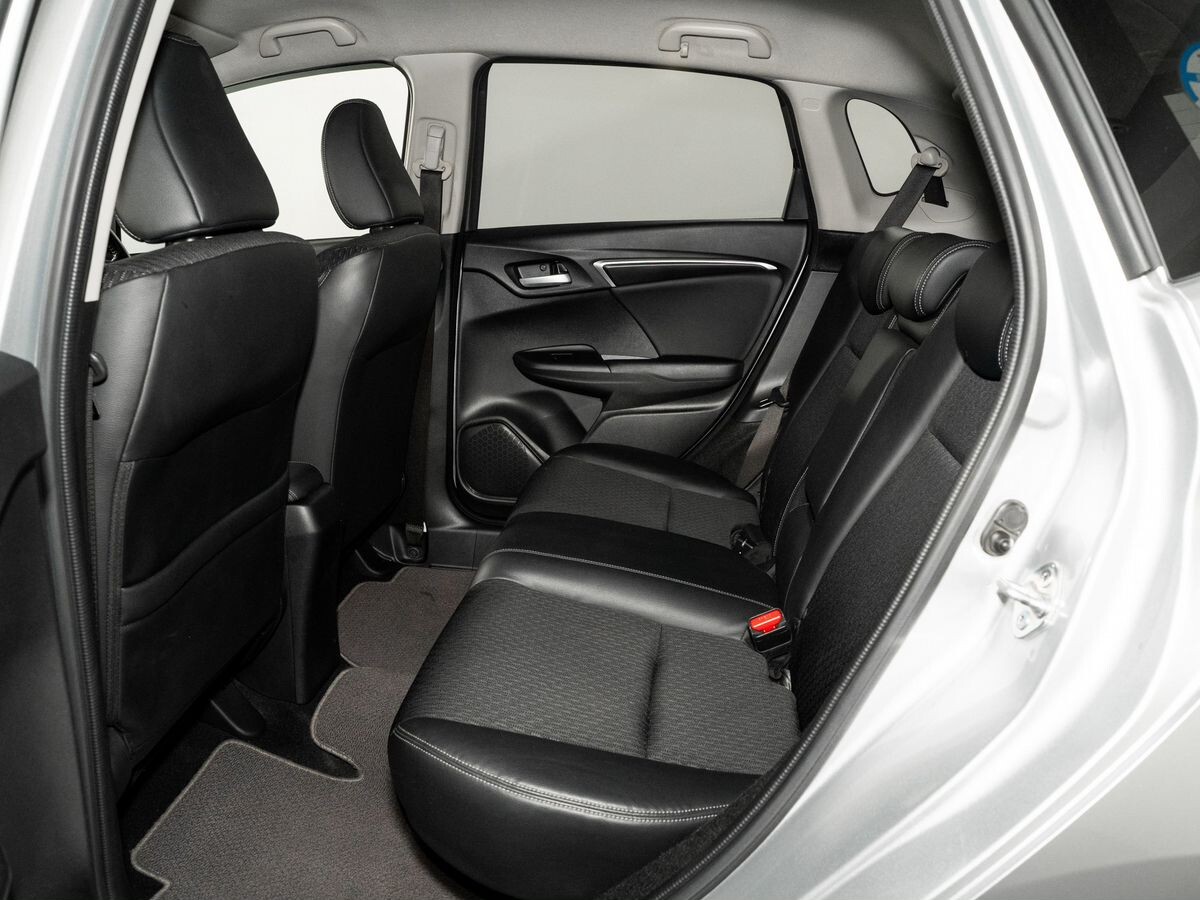 Honda Fit 2017 - фото автомобиля