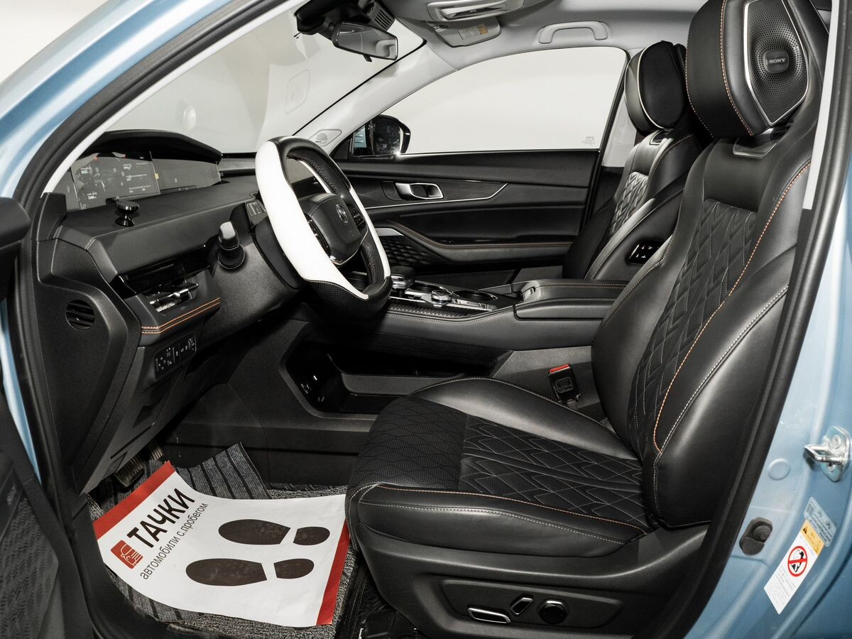 Changan UNI-K 2022 - фото автомобиля