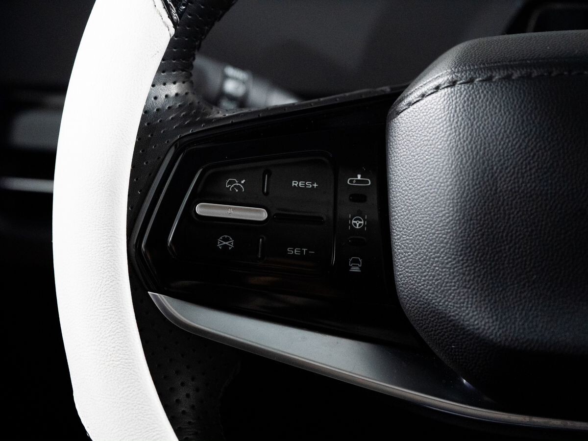 Changan UNI-K 2022 - фото автомобиля