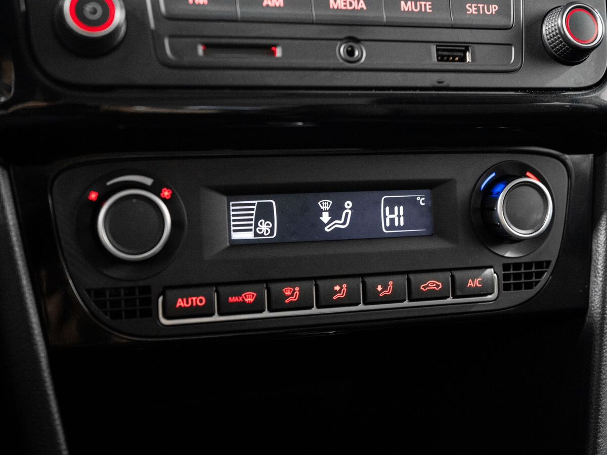 Volkswagen Polo 2017 - фото автомобиля