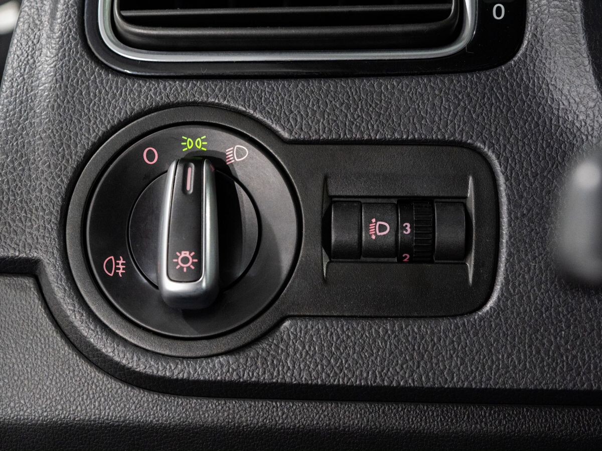 Volkswagen Polo 2017 - фото автомобиля
