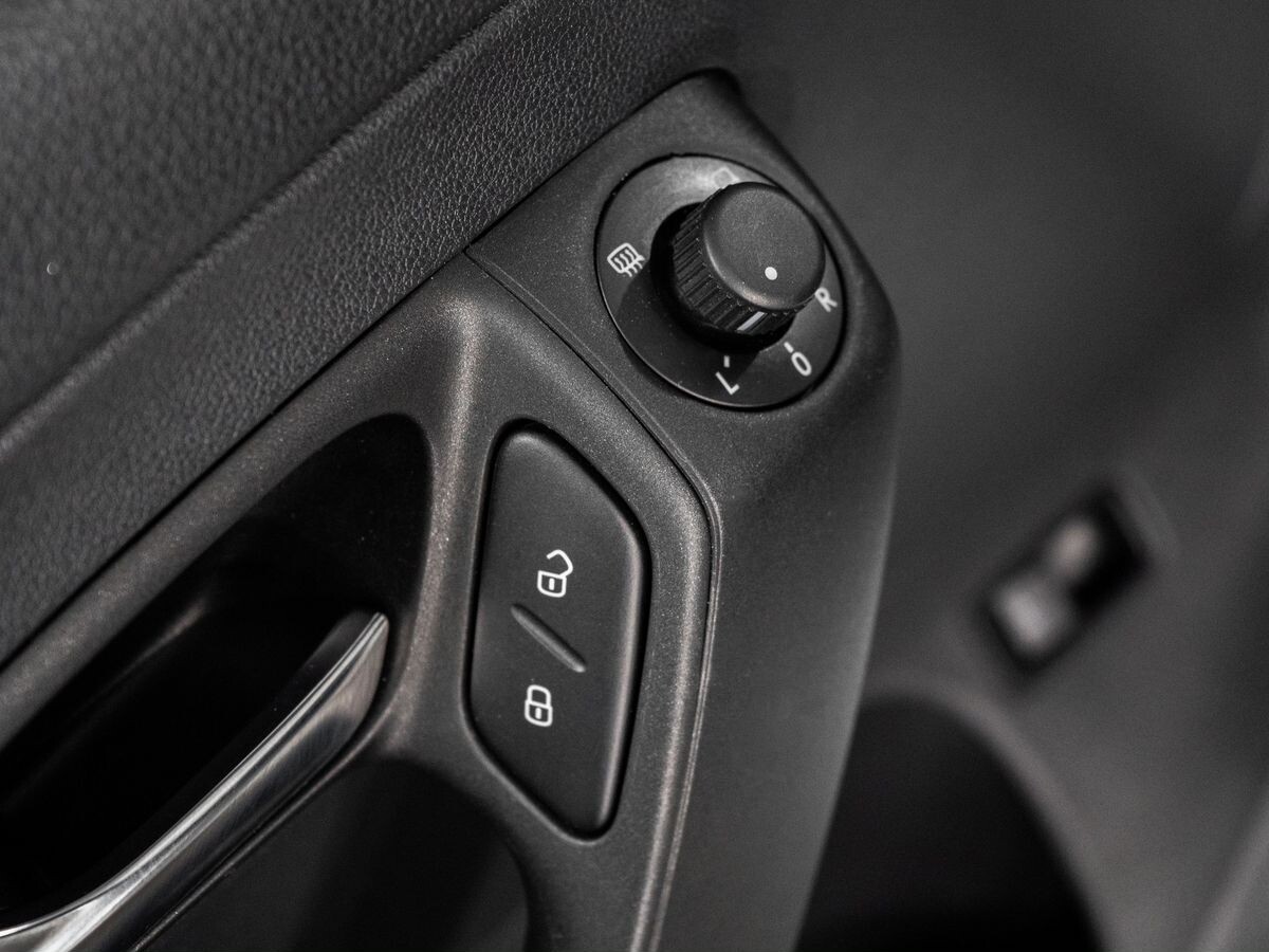Volkswagen Polo 2017 - фото автомобиля