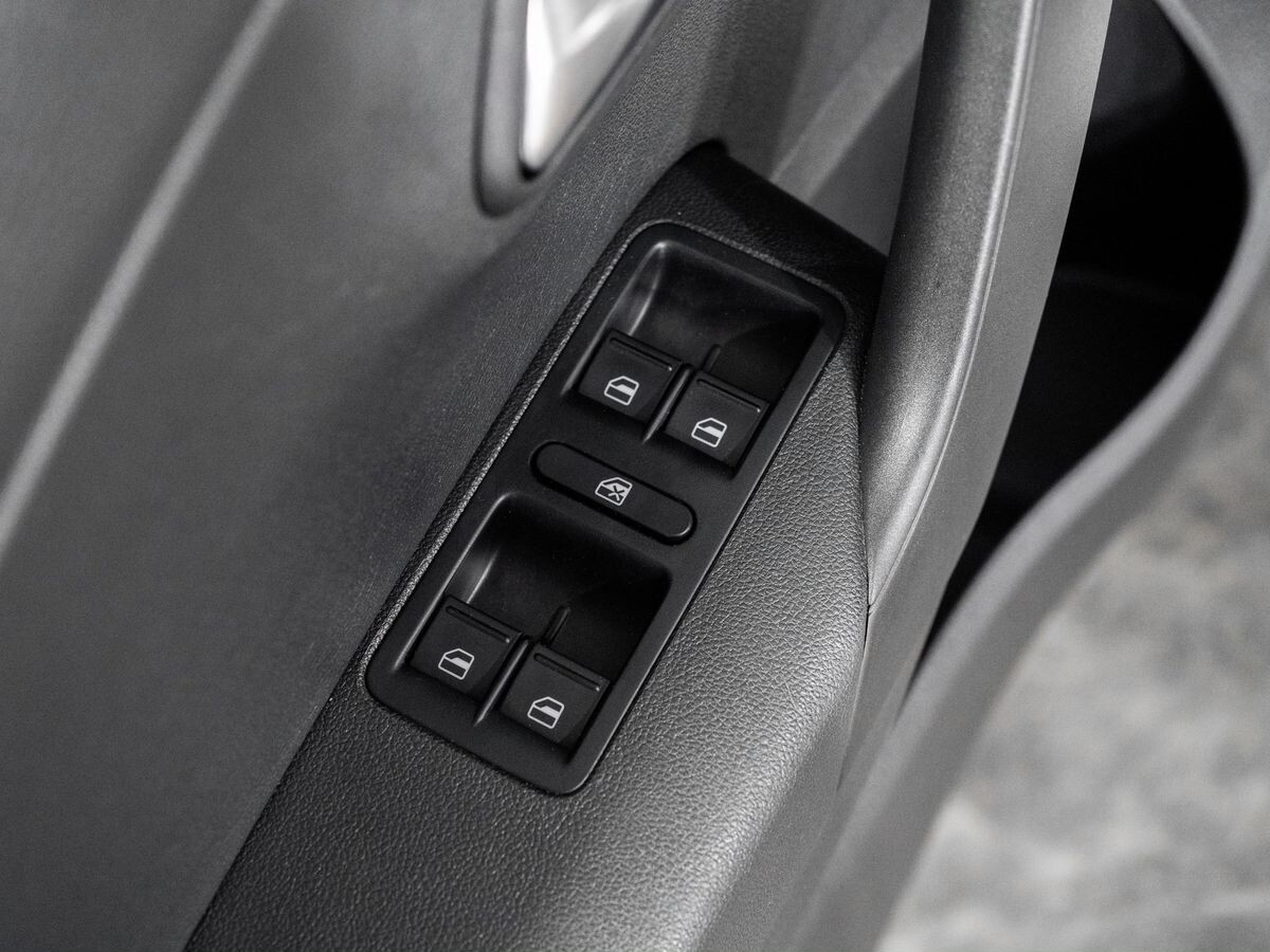 Volkswagen Polo 2017 - фото автомобиля
