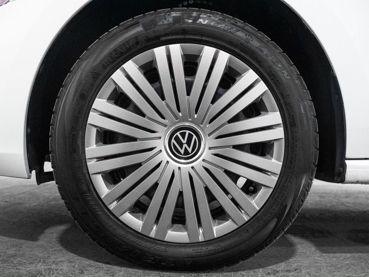 Volkswagen Polo 2017 - фото автомобиля