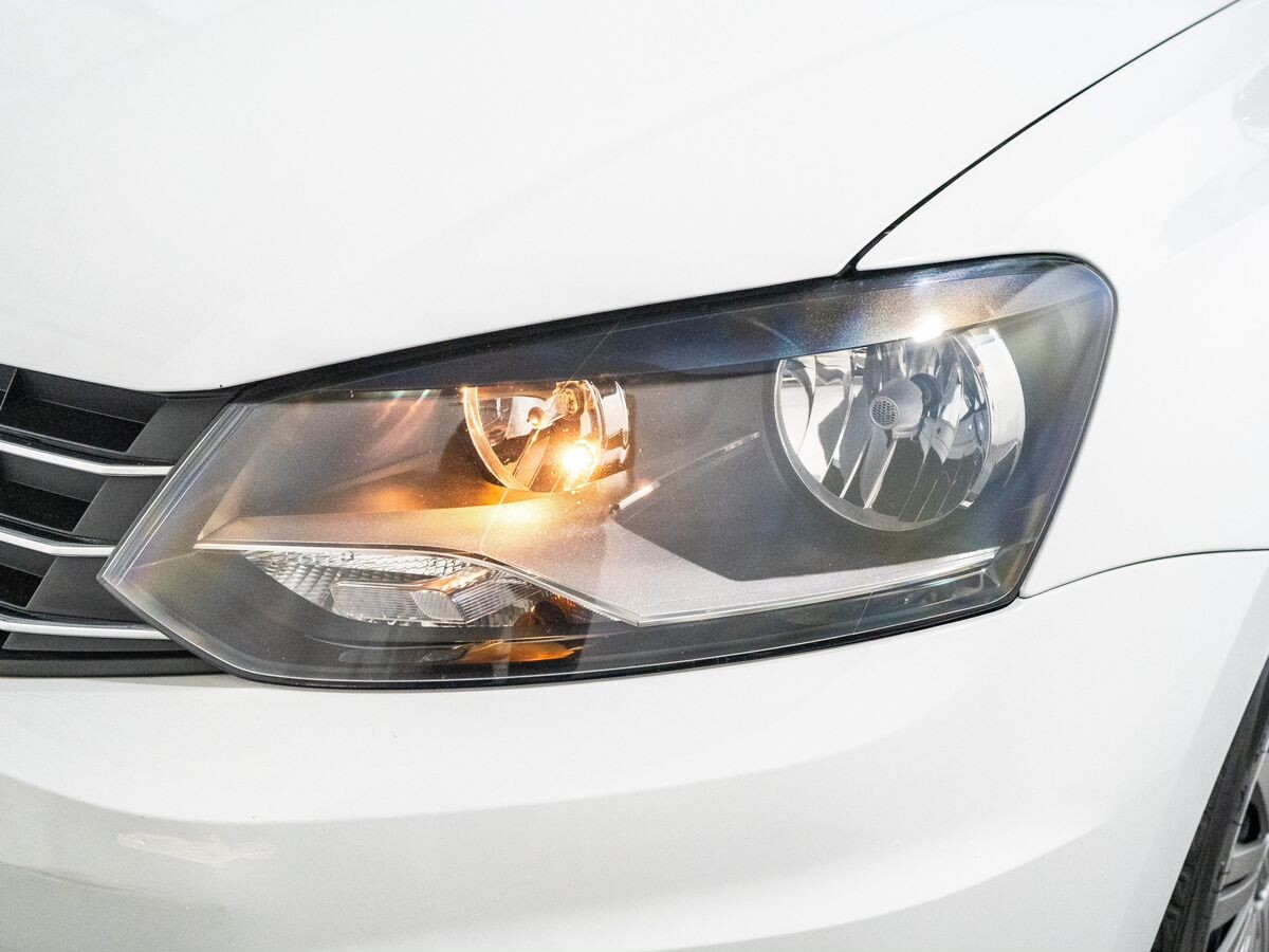 Volkswagen Polo 2017 - фото автомобиля
