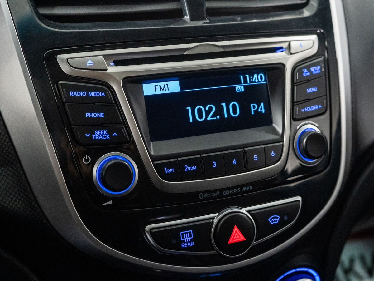Hyundai Solaris 2015 - фото автомобиля