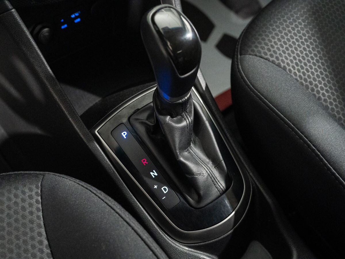 Hyundai Solaris 2015 - фото автомобиля