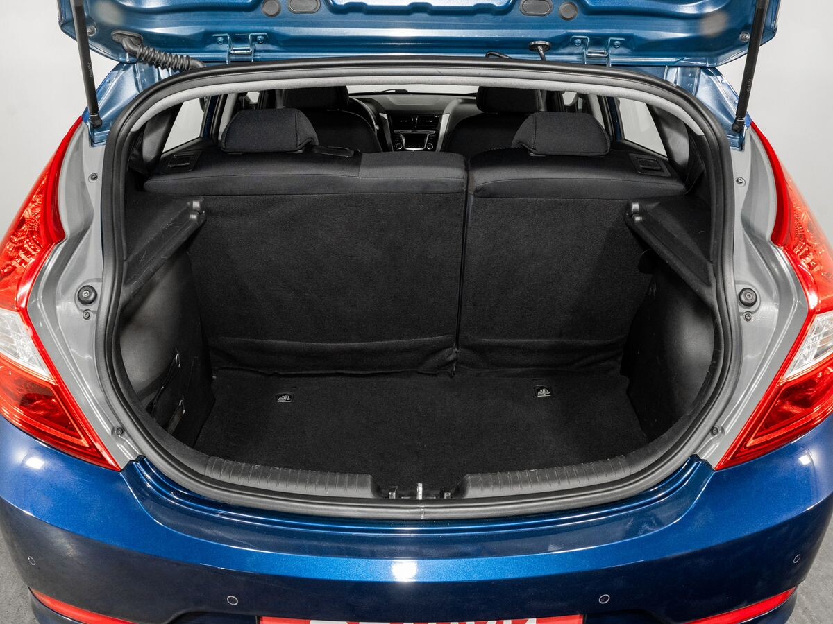 Hyundai Solaris 2015 - фото автомобиля